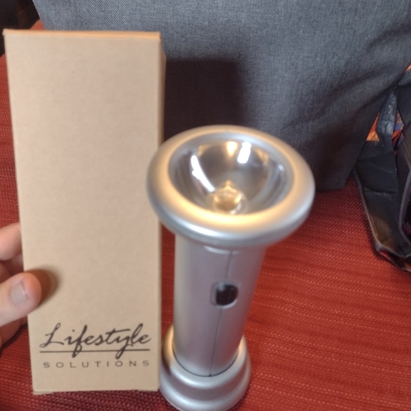 Telescope/Flashlight Task Light Avon NEW - Picture 2 of 3